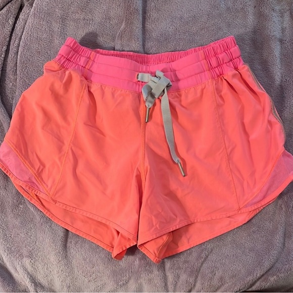 LuluLemon size 6 shorts - Picture 1 of 2